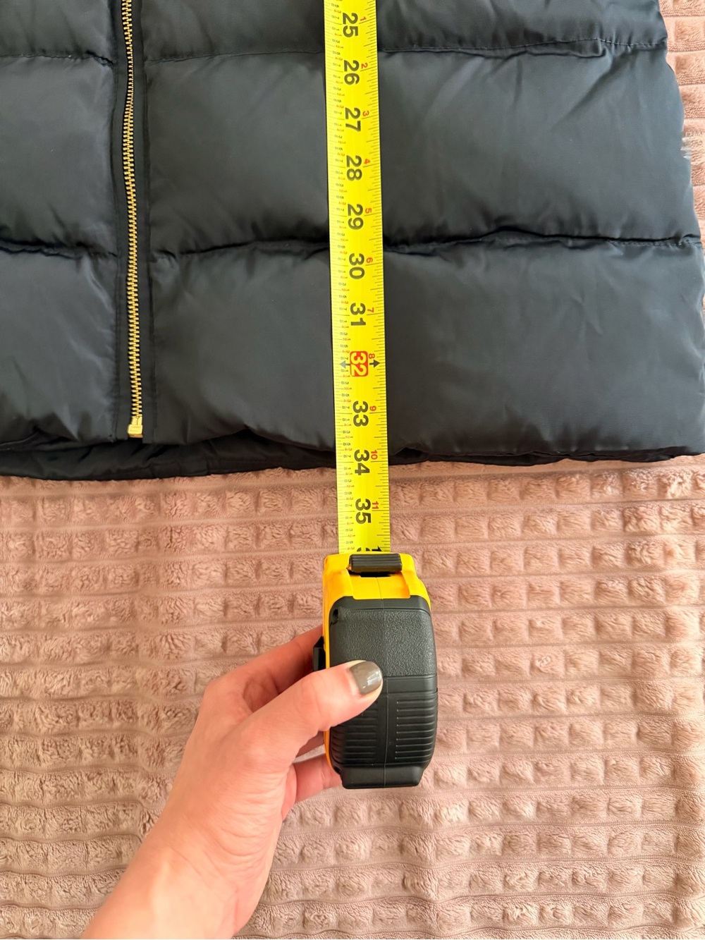 NWT Michael Kors Puffer Coat + Belt, Faux Fur Hood. Cinch Waist. Midnight Blue. - Picture 7 of 13